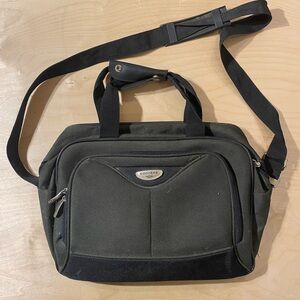 Dockers Dark Gray Men's Messenger Bag (PS)